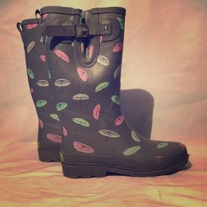 Western Chief, rain boots, size 7, grey w/ pattern